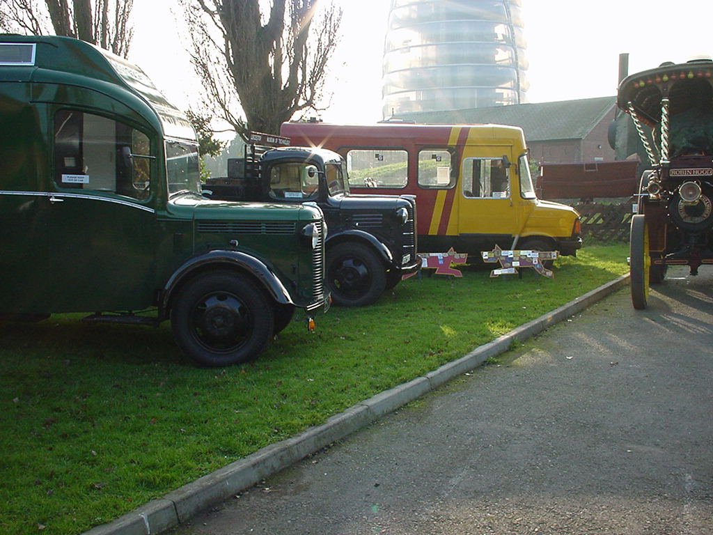 fox cub bus